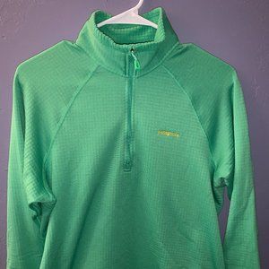 Patagonia Women's R2 Quarter Zip Fleece